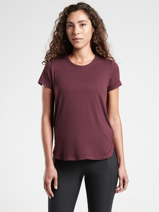 1 of 8 showing, with the color Auberge Heather of product Uptempo Tee