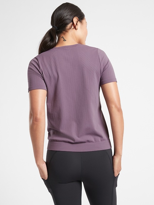 In Motion Seamless Tee | Athleta