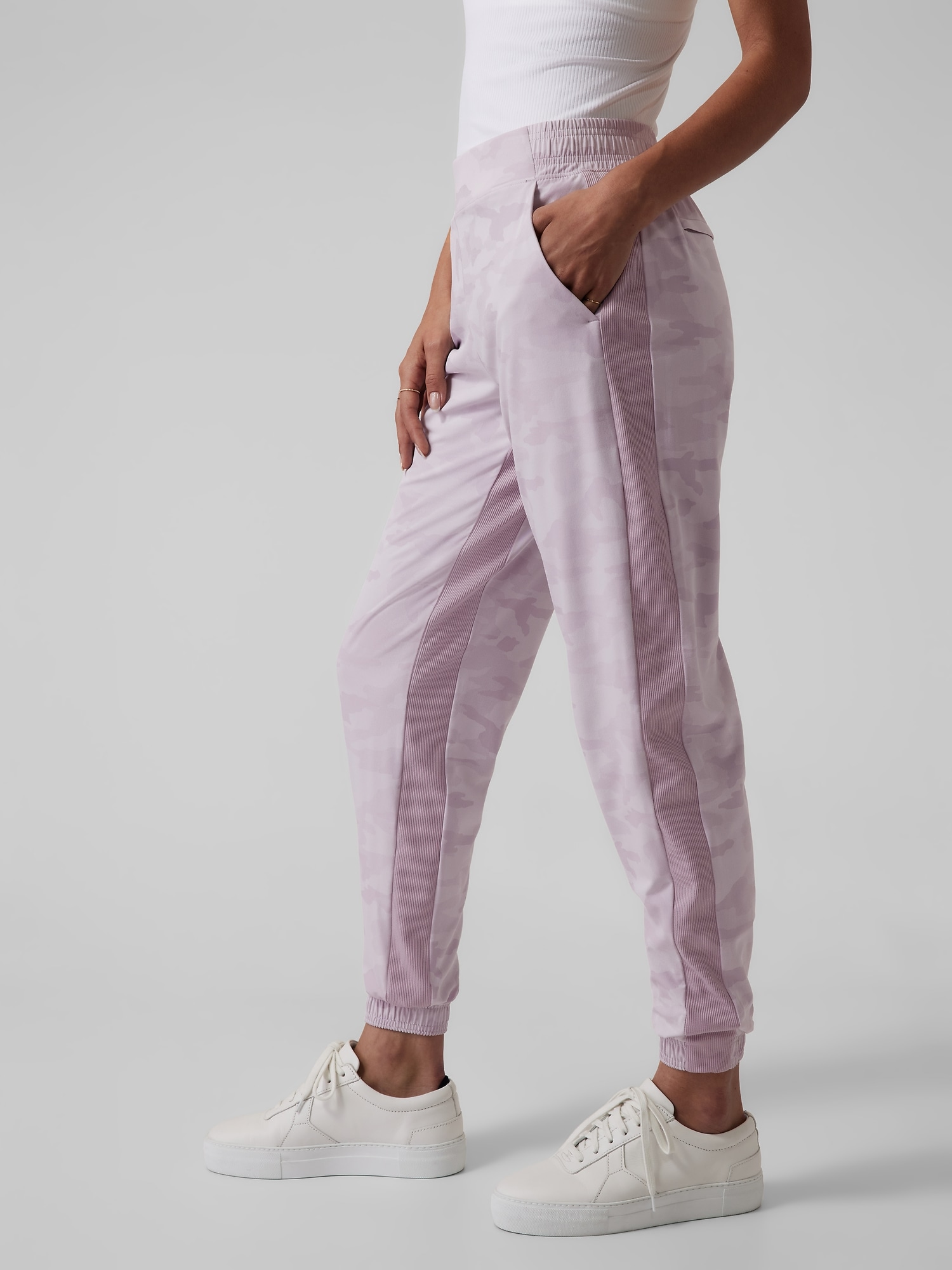 athleta brooklyn lined jogger