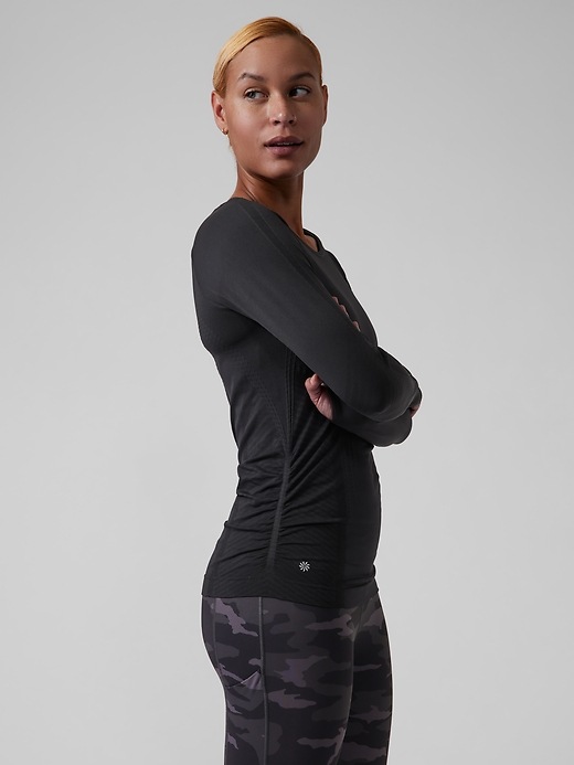 Image number 3 showing, Speedlight Seamless Top