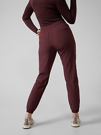 athleta brooklyn lined jogger