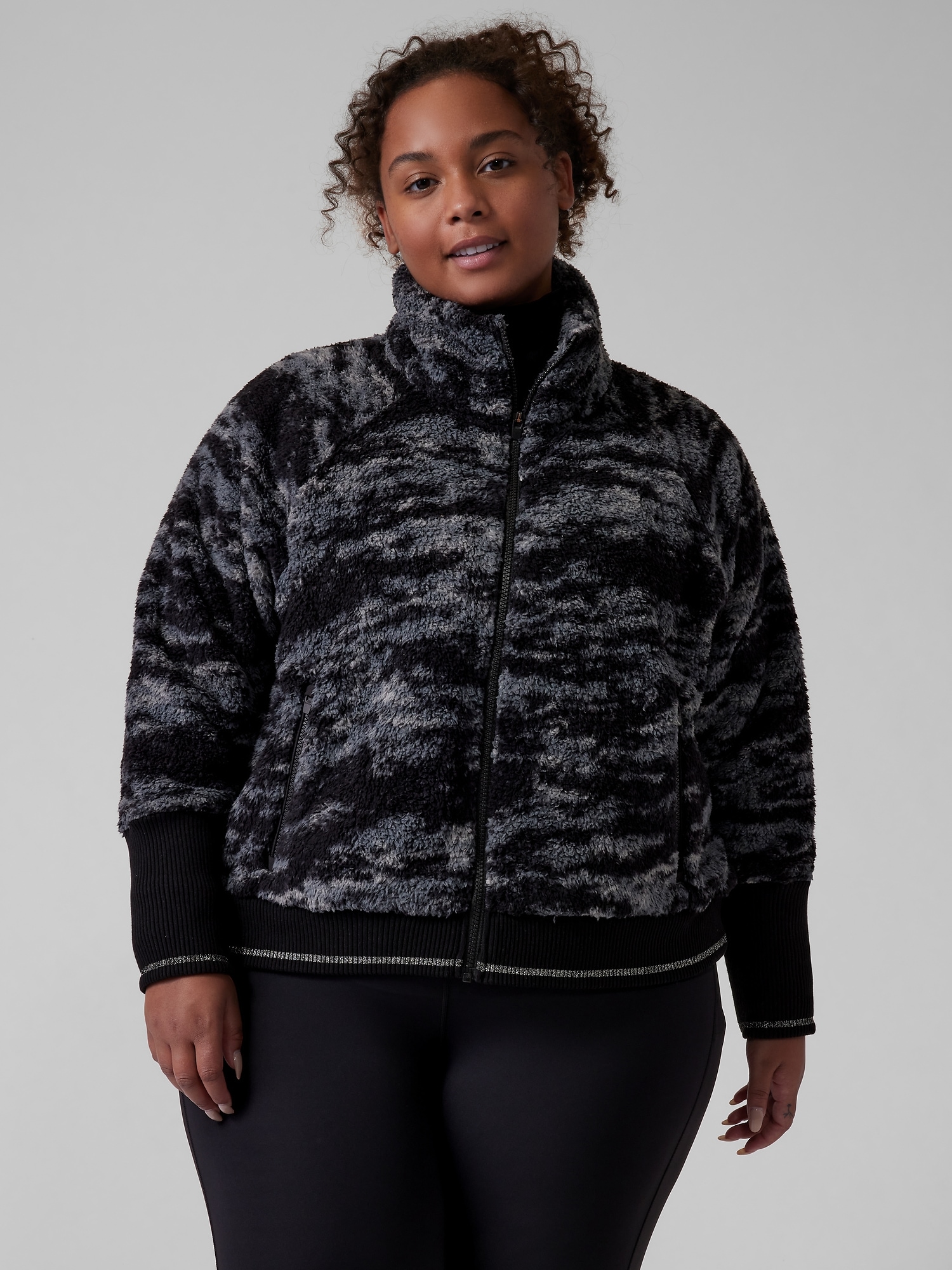 ATHLETA Tugga Coat  M Medium Black Cozy Sherpa CYA Jacket #982852 NEW