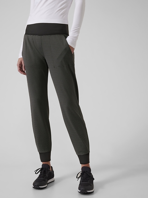 Venice Textured Jogger | Athleta