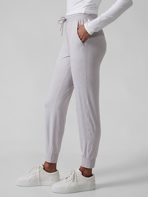 athleta uptempo jogger