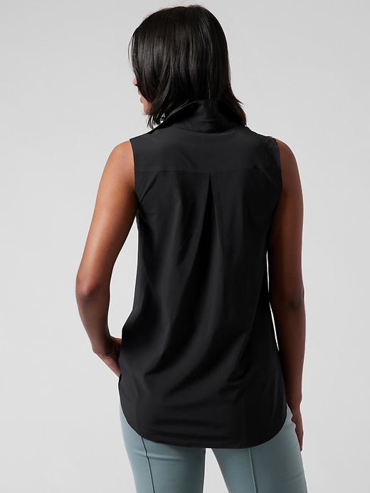 2 of 8 showing, with the color Black of product Urbanite Tank