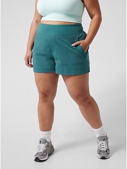 Trekkie North Short | Athleta