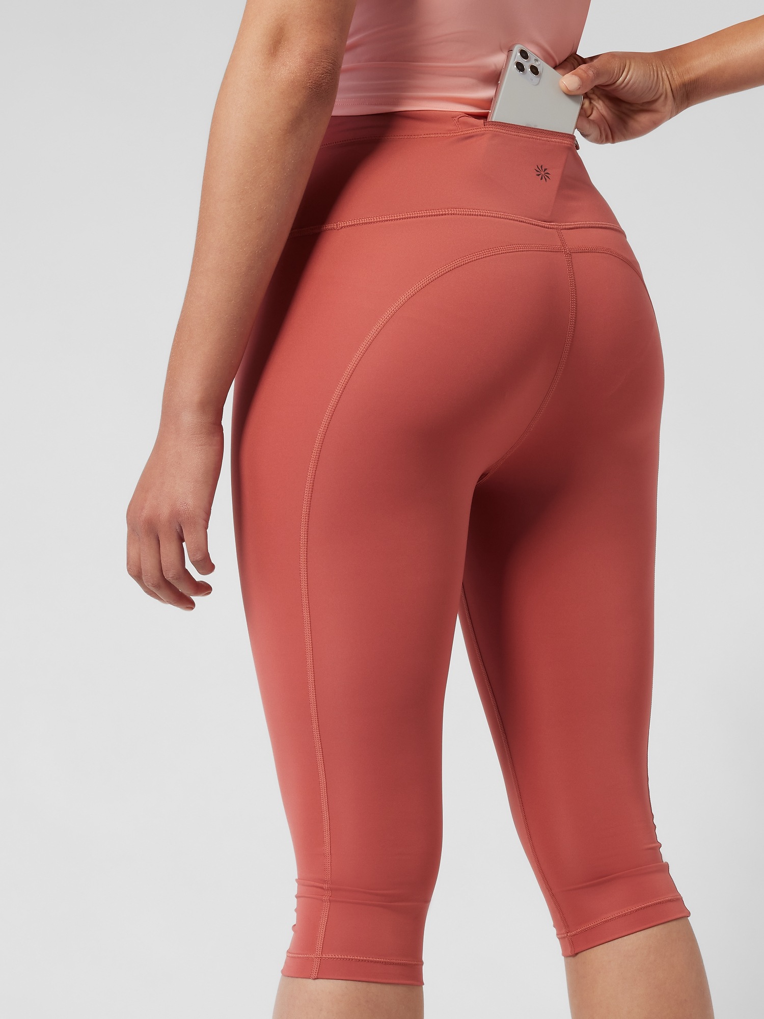 Accelerate Crop Athleta