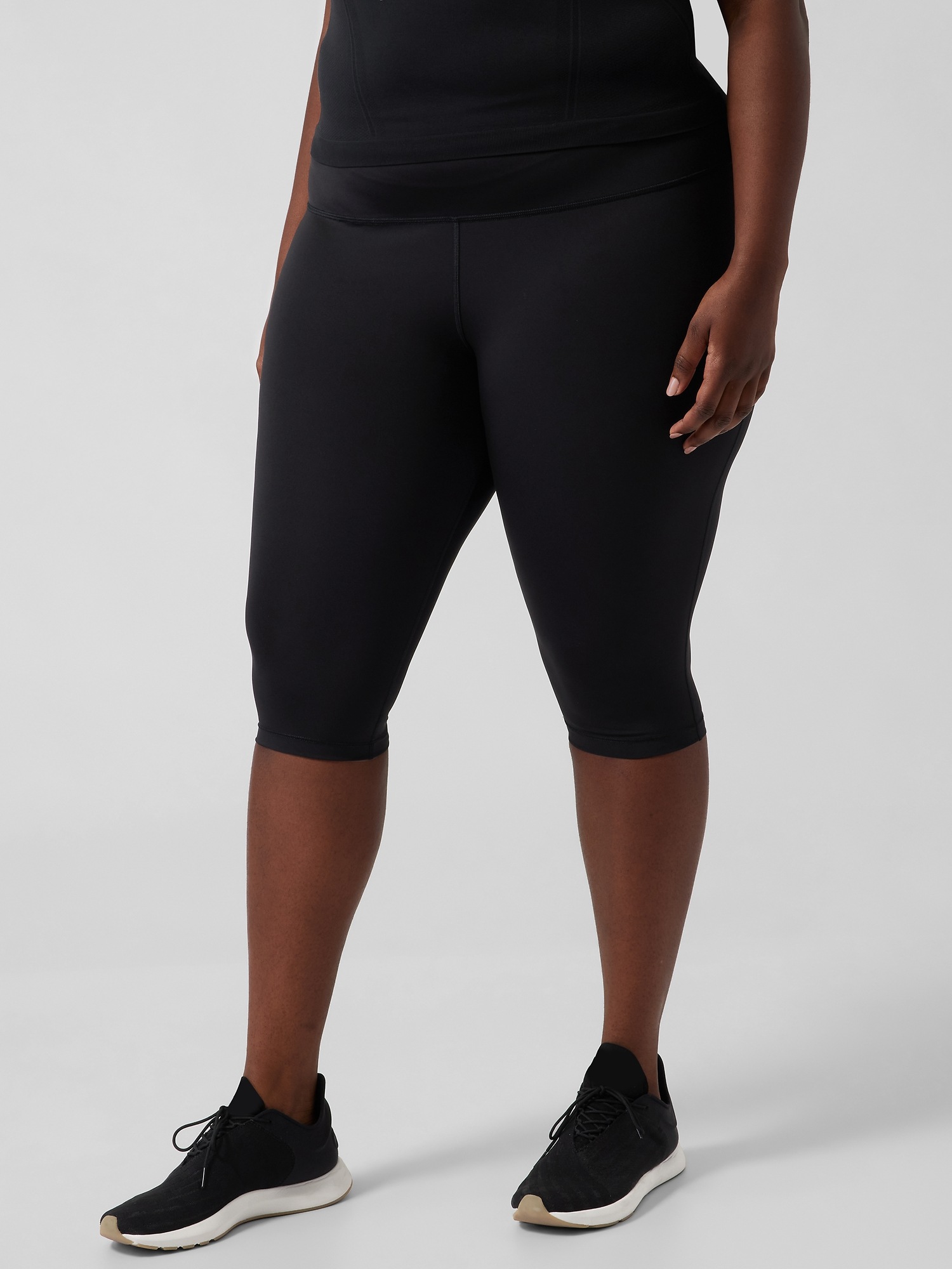 Accelerate Crop Athleta