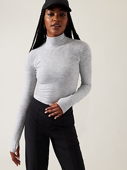 Athleta TEXTURED TURTLENECK WITH THUMBHOLES SIZE S Gray - $23