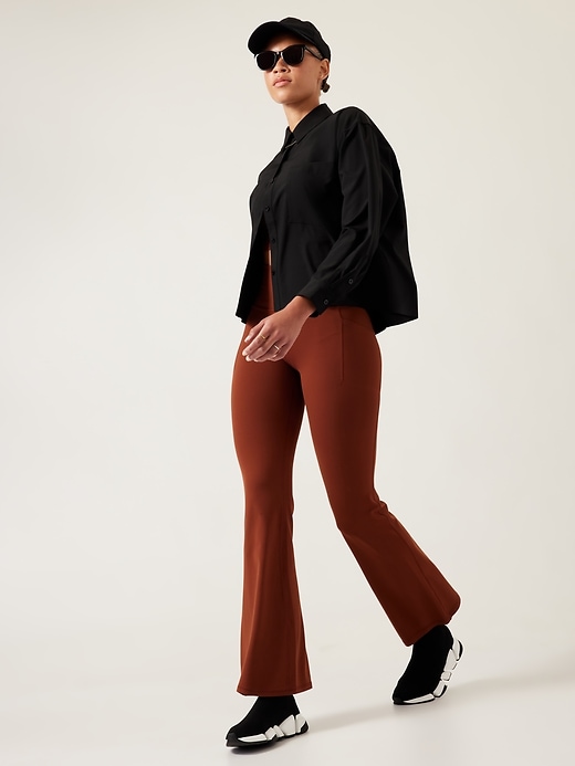 Image number 2 showing, Cropped Stretch Tech Top