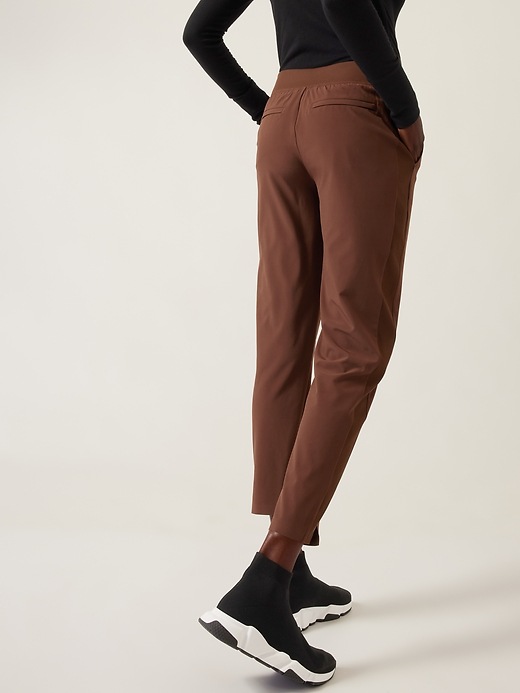 ATHLETA Brooklyn Ankle Lightweight Travel Pant Orange OGHZ Women Size 6 NWT 