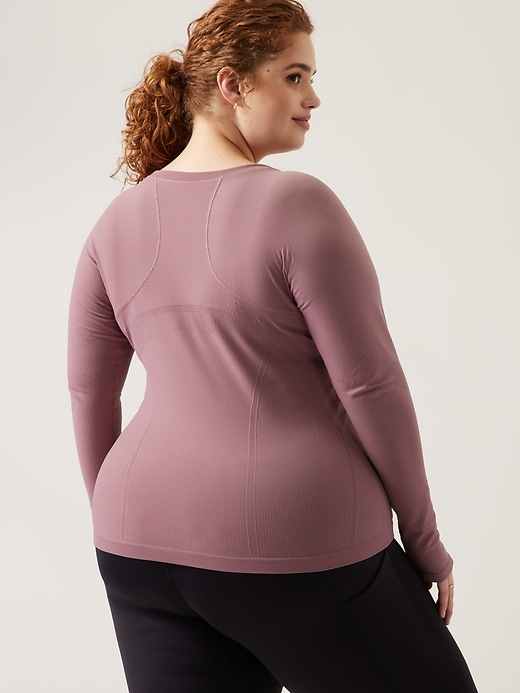 Image number 5 showing, Momentum Seamless Top