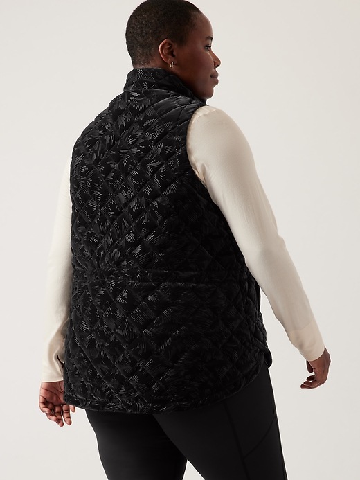 Image number 5 showing, Whisper Featherless Luxe Vest