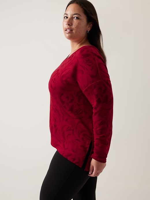 Image number 4 showing, Coaster Luxe V&#45Neck Sweatshirt