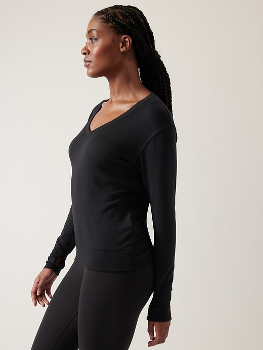 ヴェルディ×ATHLETA Sunrise V-Neck Sweatshirt | Athleta