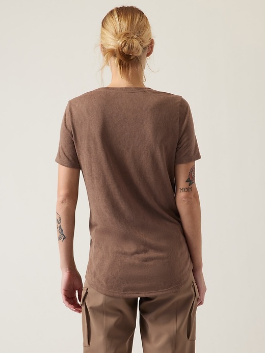 2 of 8 showing, with the color Rustic Beige of product Breezy Scoop V Tee