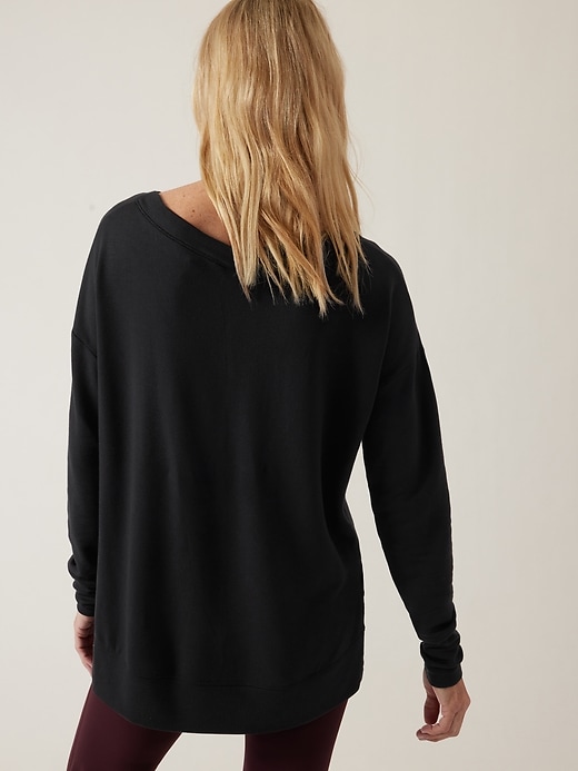 Image number 3 showing, Coaster Luxe V&#45Neck Sweatshirt