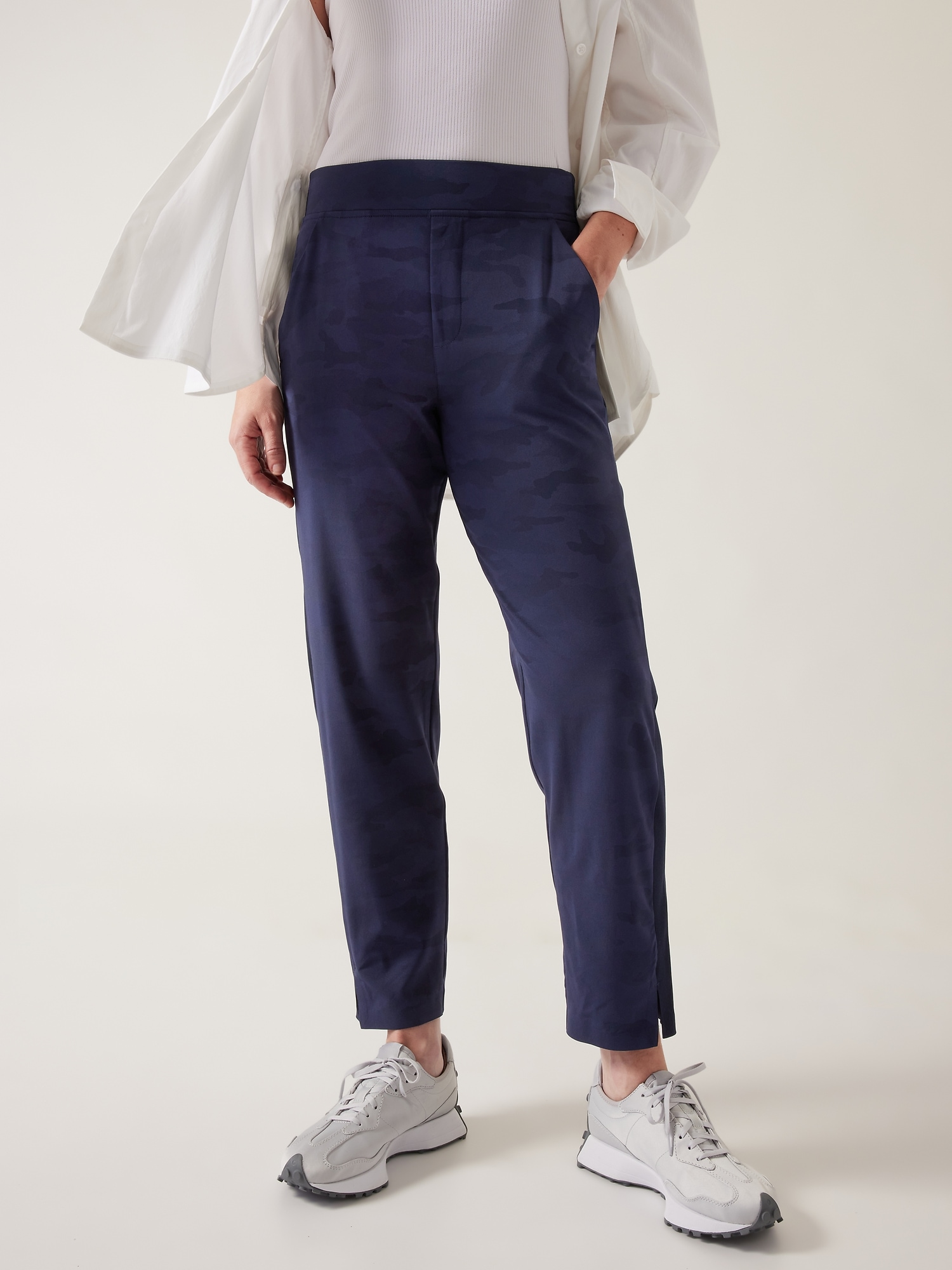 Athleta BROOKLYN ANKLE PANT - Trousers - navy/blue 