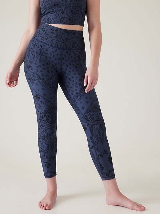 ATHLETA Elation Textured Tight, Frosted Floral Blue – Activejoyboutique