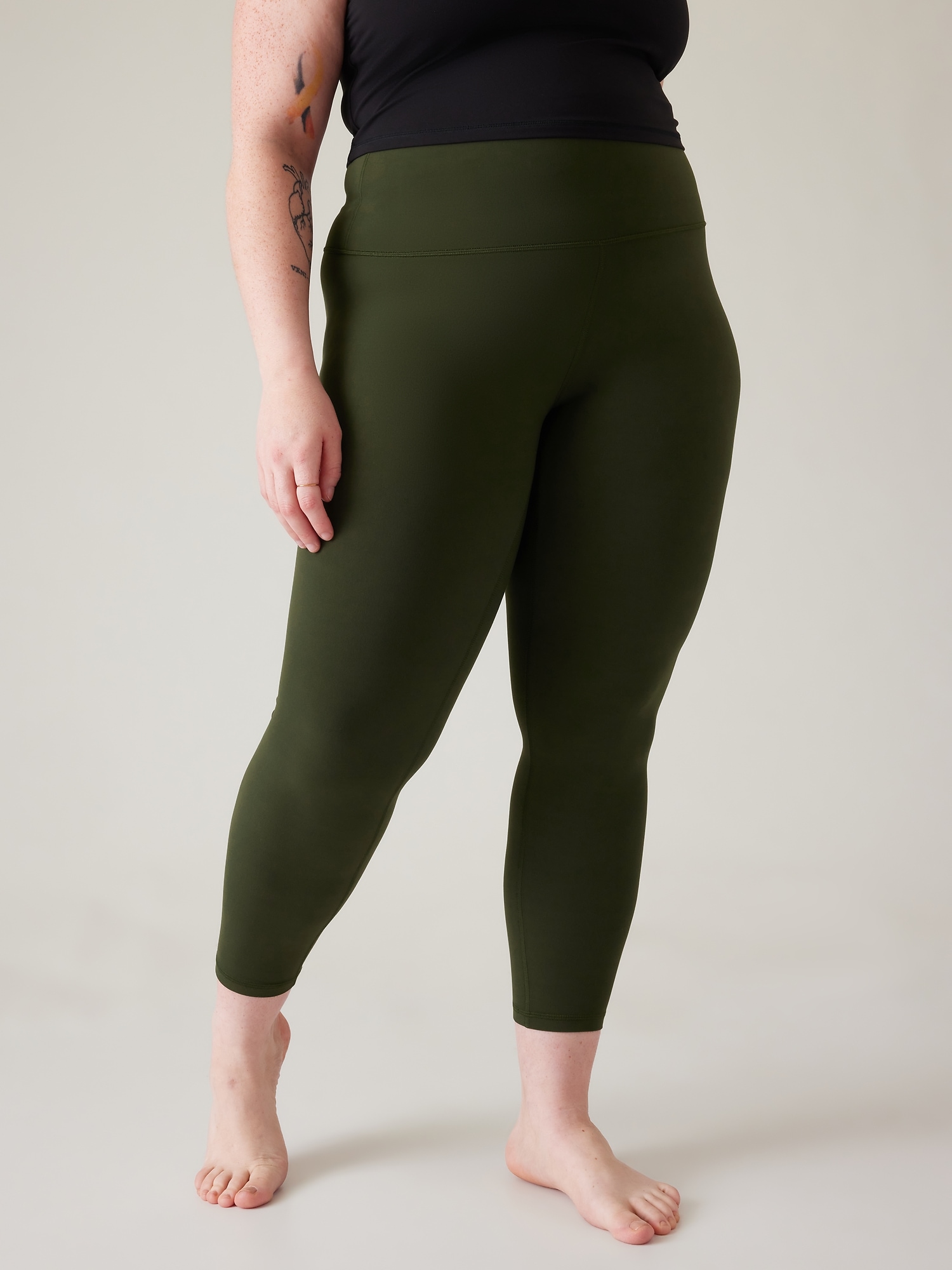 JHNFGGTyjk Athleta Leggings for Women Women Yoga Pants Sports Running  Sportswear Stretchy Fitness Leggings Seamless Athletic Gym Compression Tights  Pants (Size : Large) : Buy Online at Best Price in KSA 