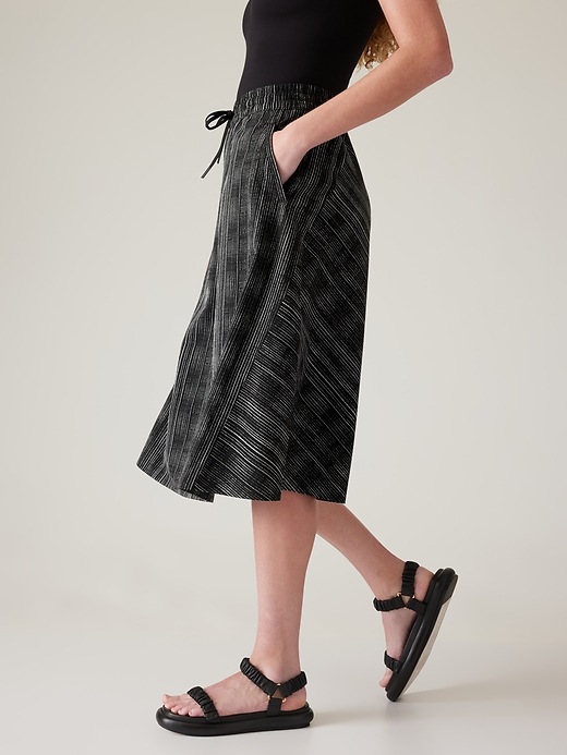 Image number 3 showing, Arrival Skirt