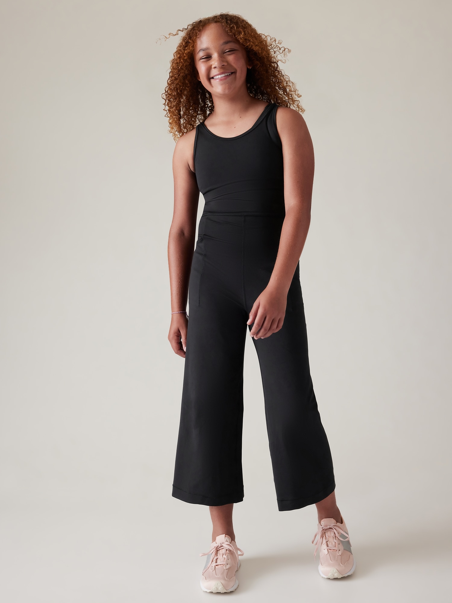 Lululemon Grey Mid-Rise Wide-Leg Crop Pants Shorts - M/L – Le Prix Fashion  & Consulting