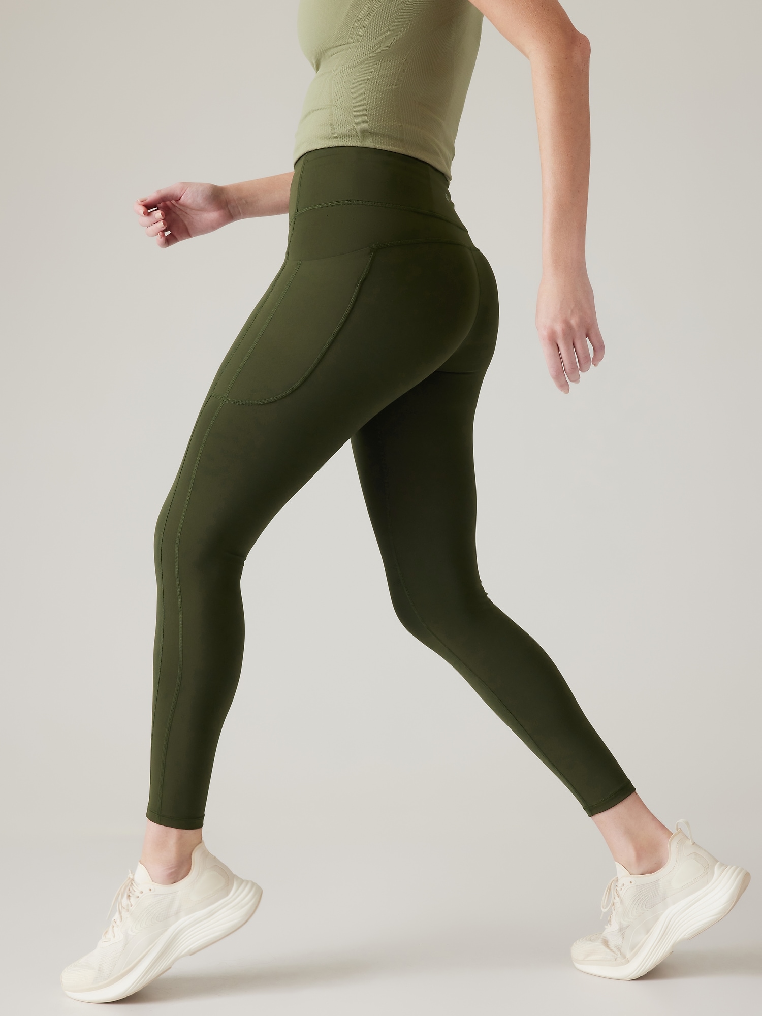 Athleta Ultimate Stash Pocket 7/8 Tight in SuperSonic,OLIVE SIZE SP #531262  T08