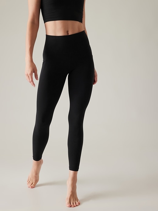 Best Women's Leggings: Top 5 Activewear Pants Most Recommended By Experts -  Study Finds