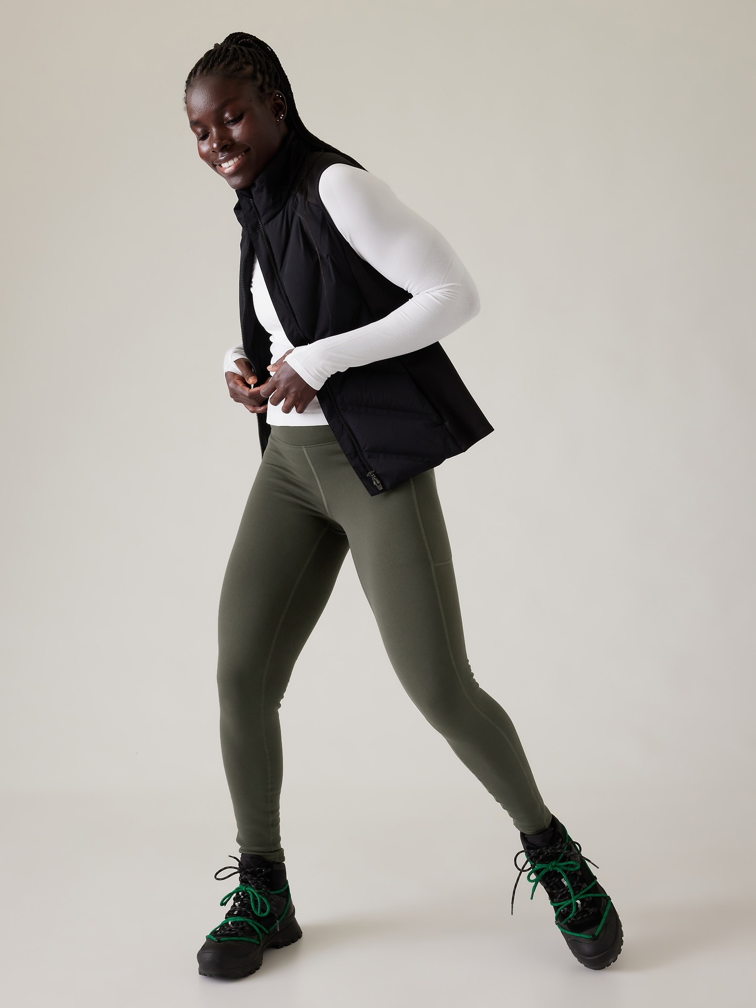 Athleta Quest Hybrid Tight Legging Black (0) : : Clothing,  Shoes & Accessories