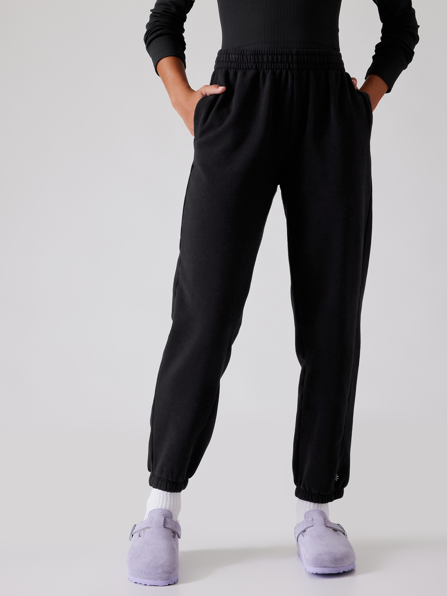 Athleta, Pants & Jumpsuits, Athleta Women Jogger Size Gray Nylon V 305514  Zip Pocket Loose Stitch