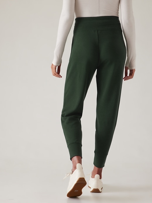 Coaster Luxe High Rise Jogger