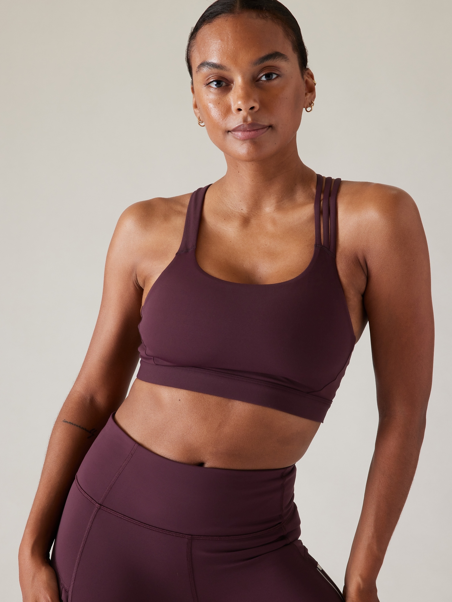 Athleta Asana Sports Bra D/DD Size Small Cottage Blue NWT Retail $59 Sold  Out!