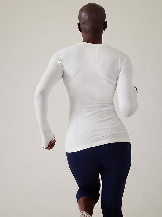 Image number 3 showing, Momentum Seamless Top