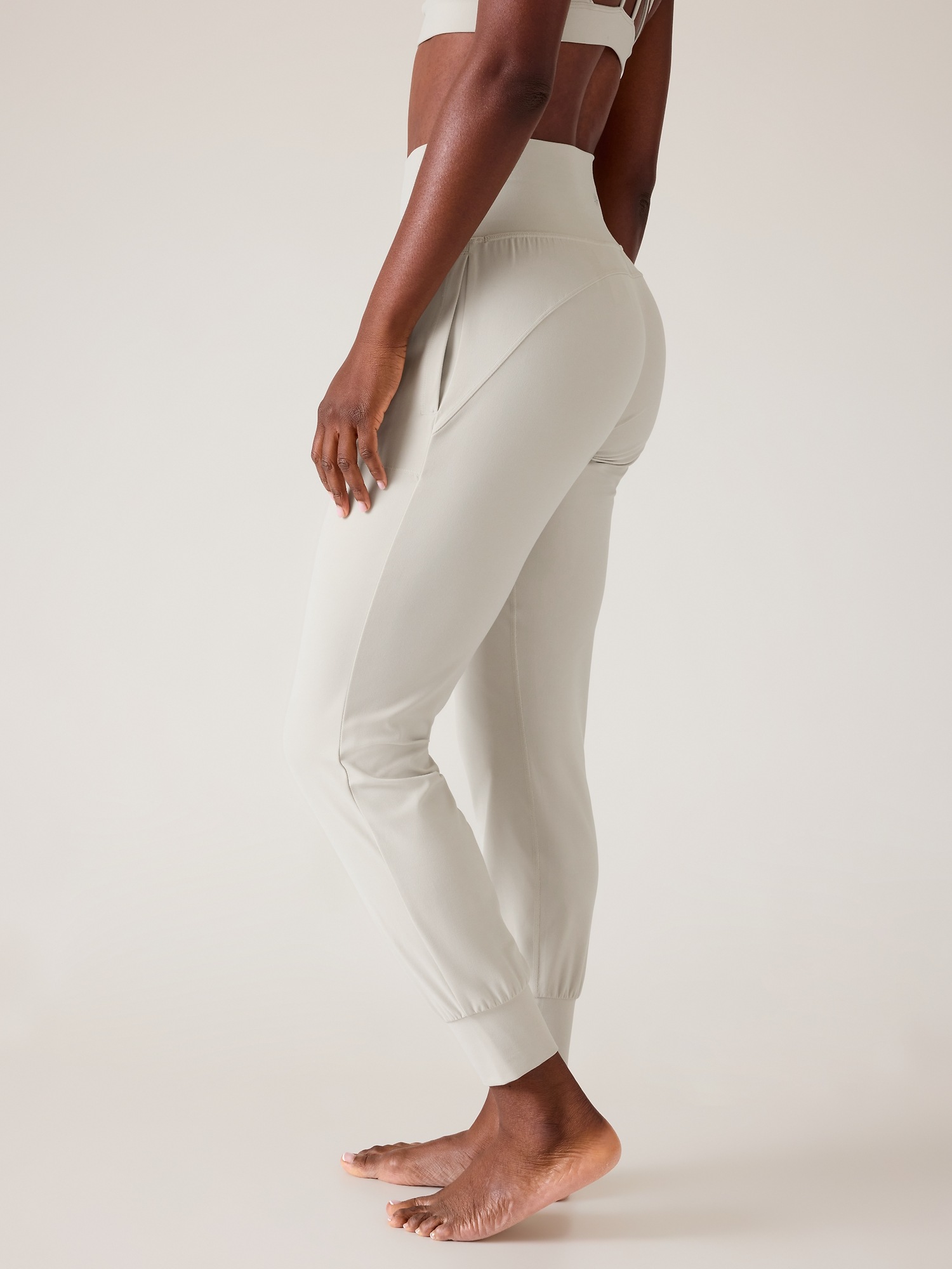 Salutation Jogger Athleta