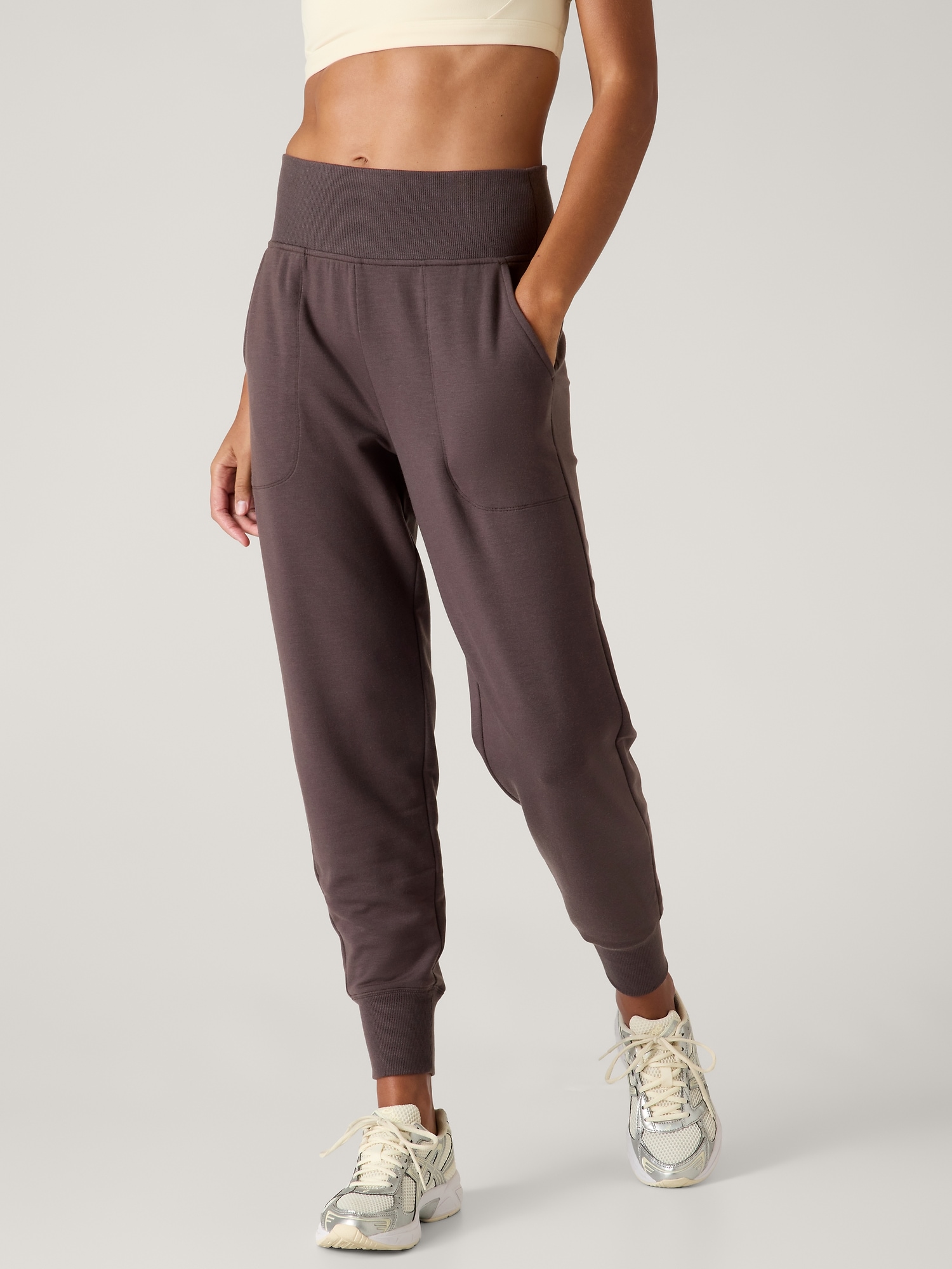 Athleta Coaster Luxe Jogger In Shale