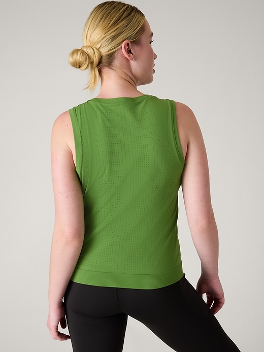 Motion Seamless Tank