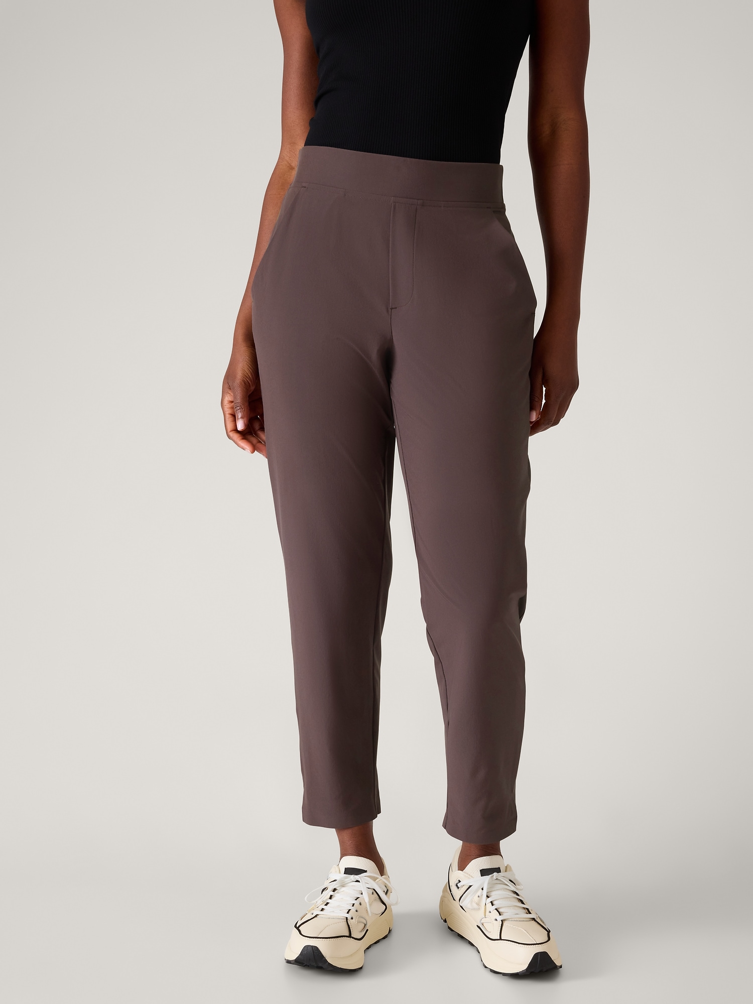 Athleta Brooklyn Mid Rise Ankle Pant In Shale