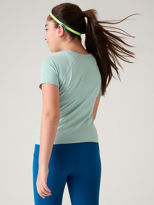 Athleta Girl Power Up Seamless Sport Length Tee