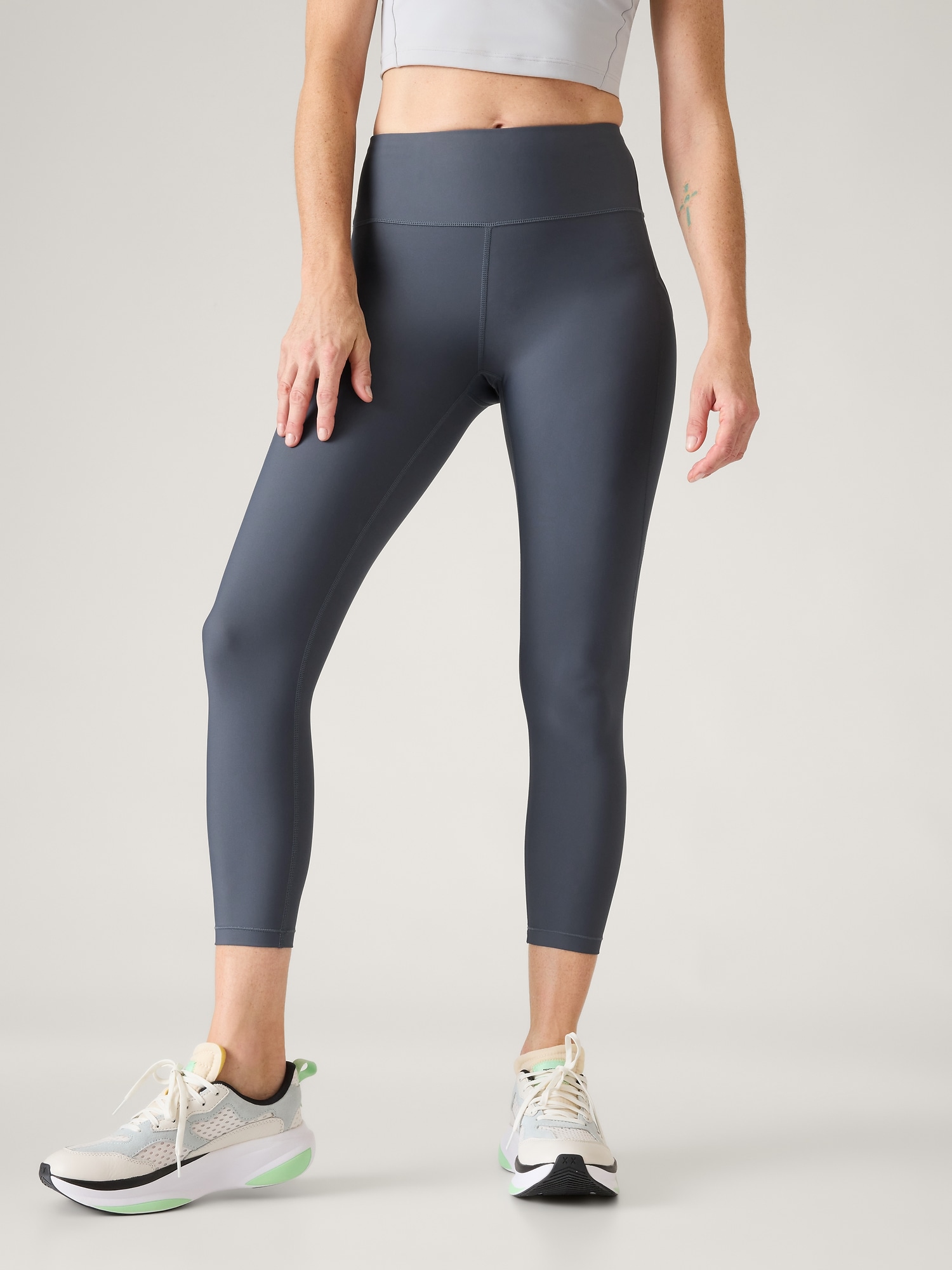 sell] [us/can] NWT dance studio pants size 8 graphite grey and