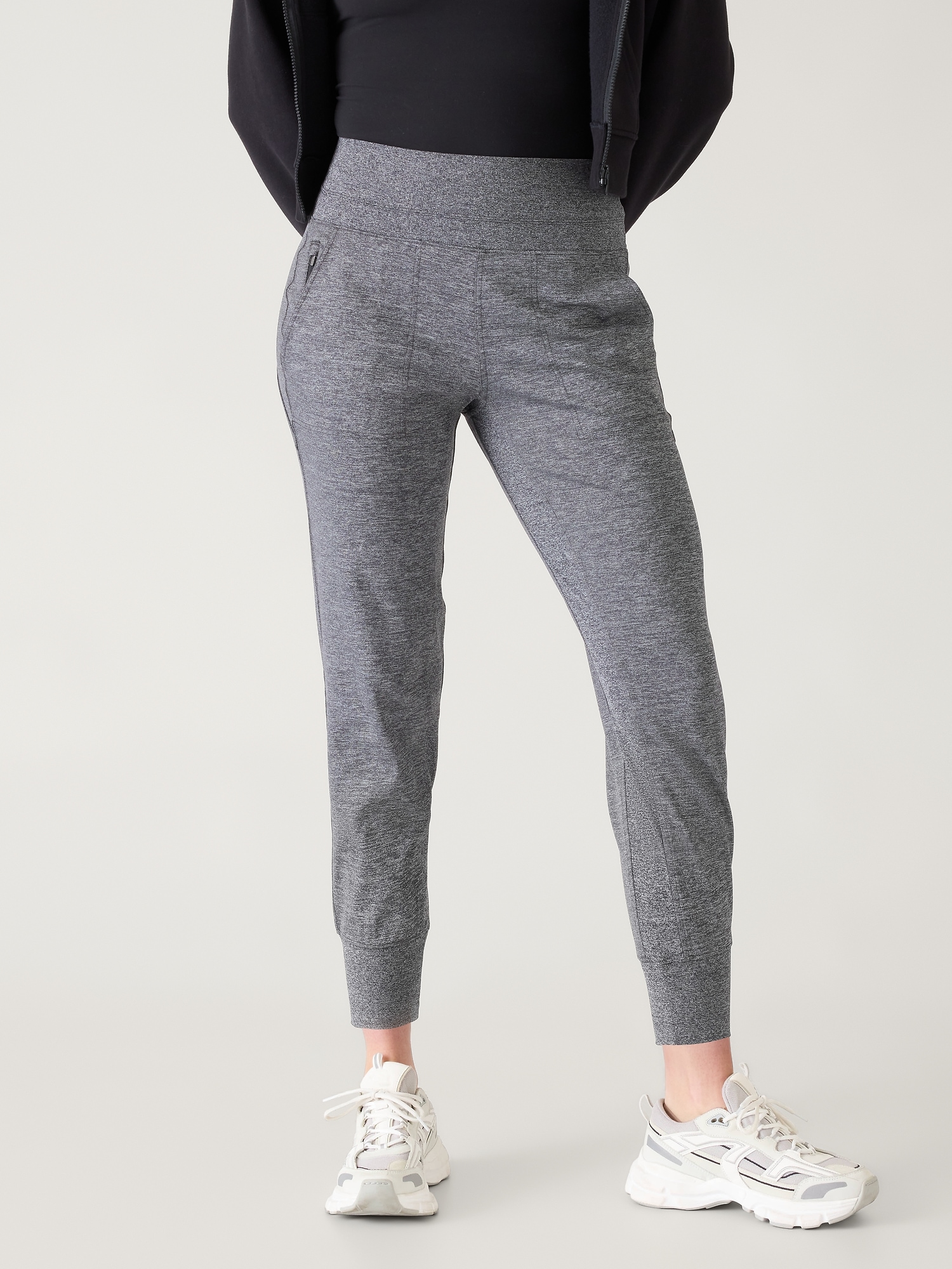 Athleta Joggers Review: 3 Pairs I Want To Wear Everywhere - The
