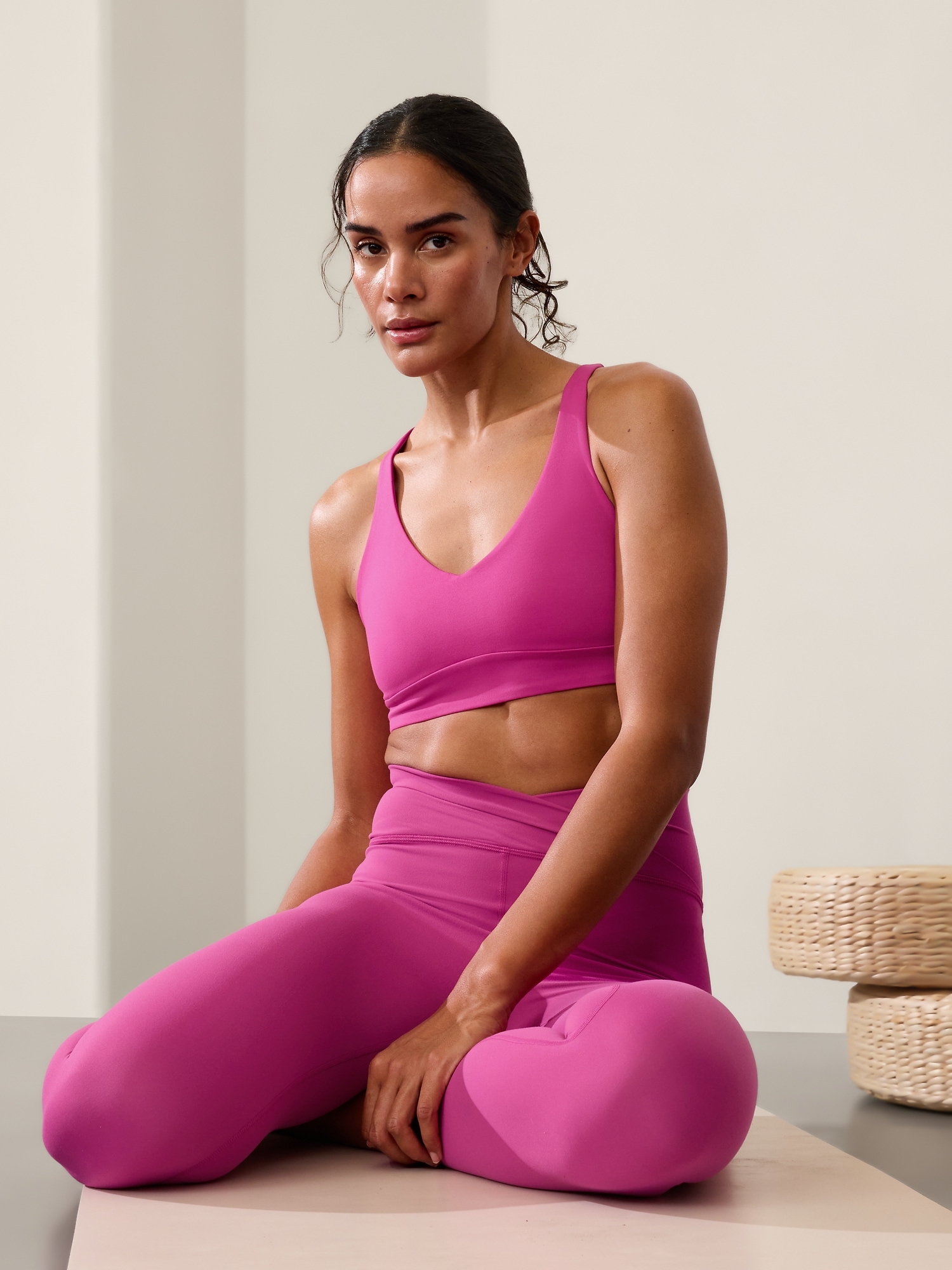 Athleta Transcend High Rise Crossover 7/8 Leggings In Iceplant Pink