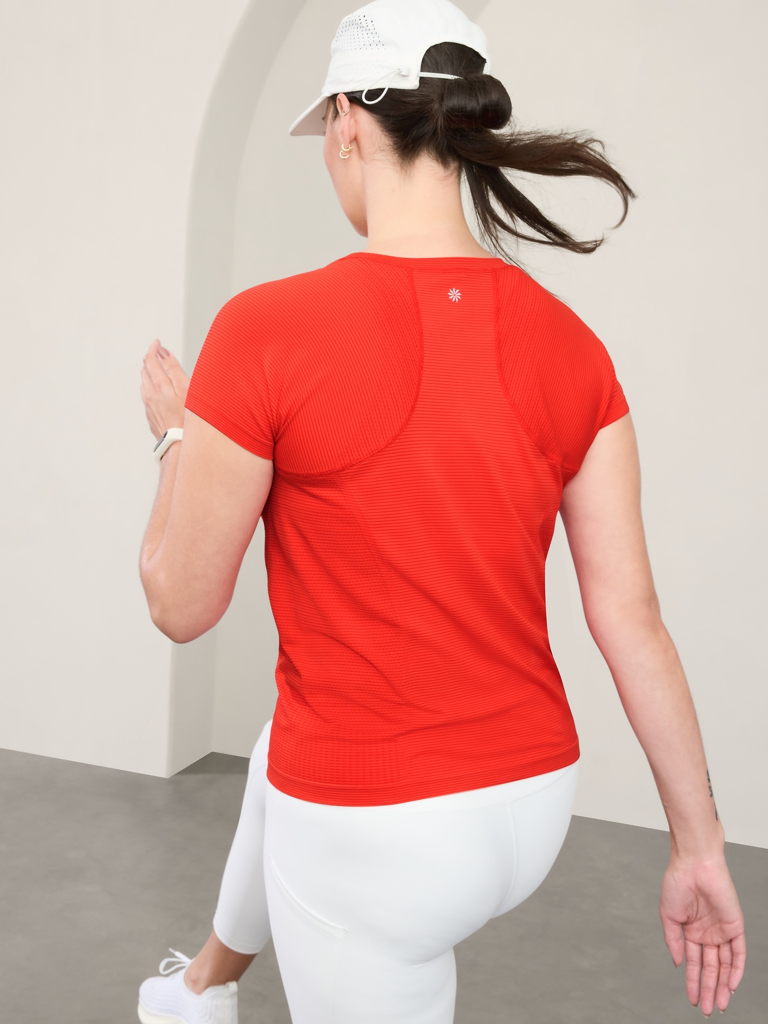 Momentum Stripe Seamless Tee | Athleta