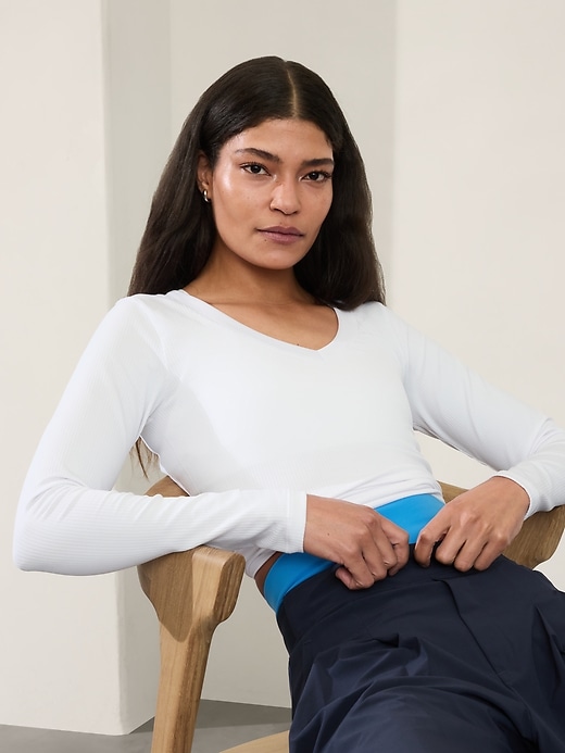 Image number 1 showing, Renew Seamless V-Neck Top
