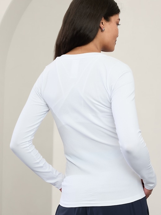 Image number 3 showing, Renew Seamless V-Neck Top