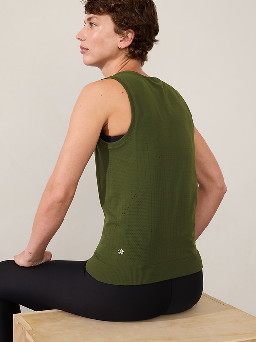 Image number 3 showing, In Motion Seamless Tank