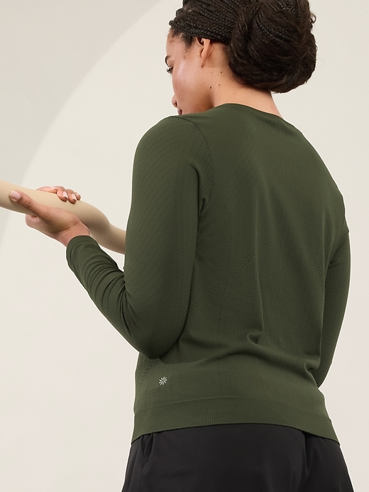 Image number 8 showing, In Motion Seamless Top