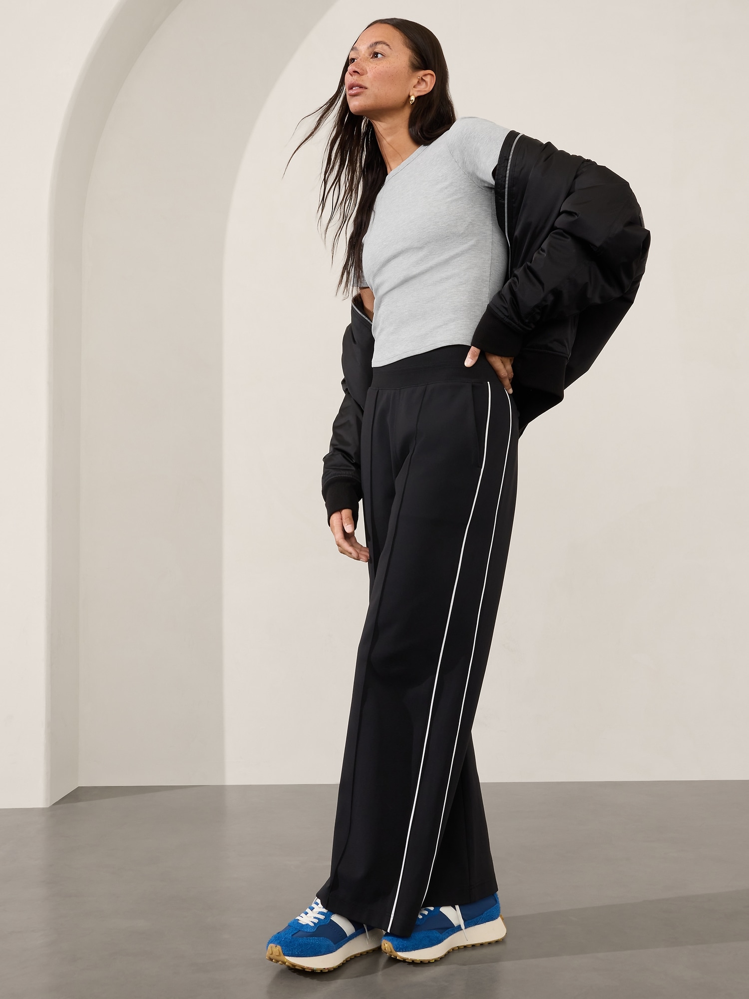 ATHLETA SIGNATURE RIB CROP TEE