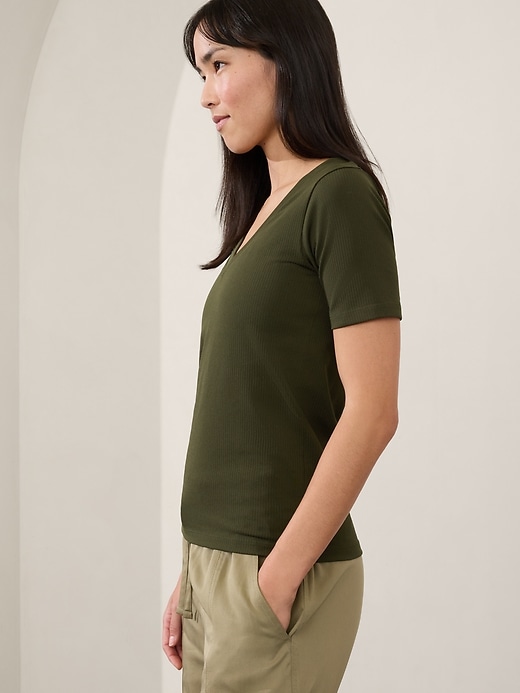 Image number 5 showing, Renew Seamless V-Neck Tee