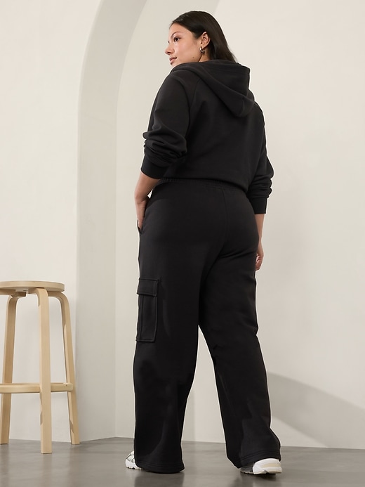 Image number 8 showing, Easy Fleece Mid Rise Straight Cargo Pant