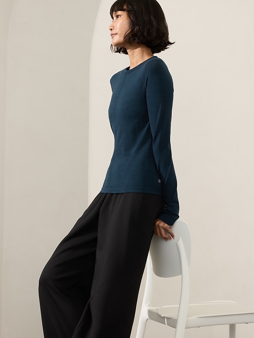 Image number 3 showing, Ascent Seamless Top